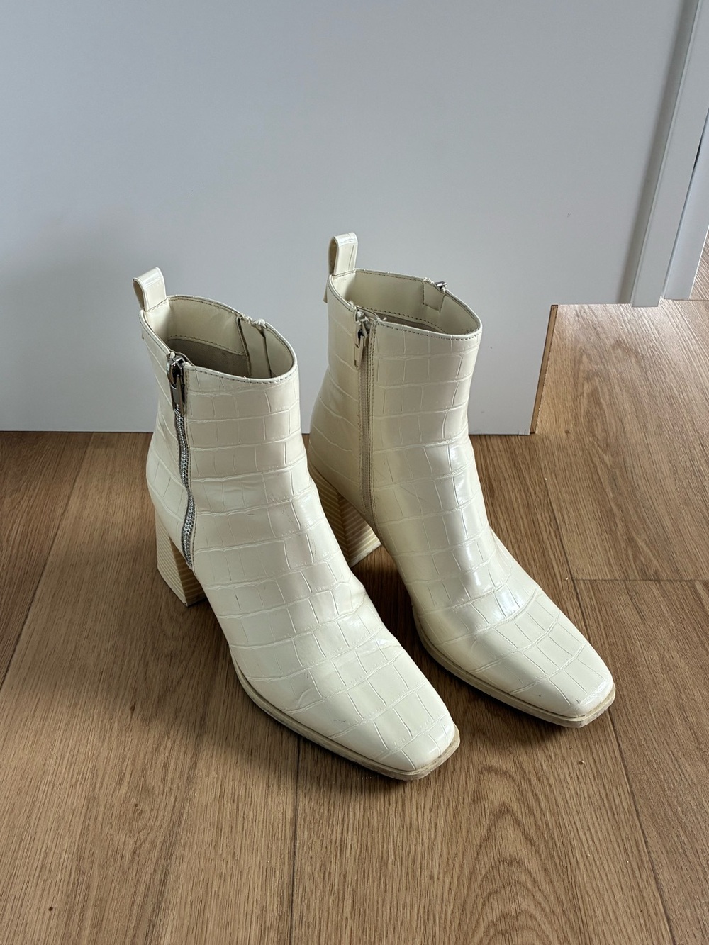 Forever 21 Cream Croc-Embossed Block Heel Ankle Boots